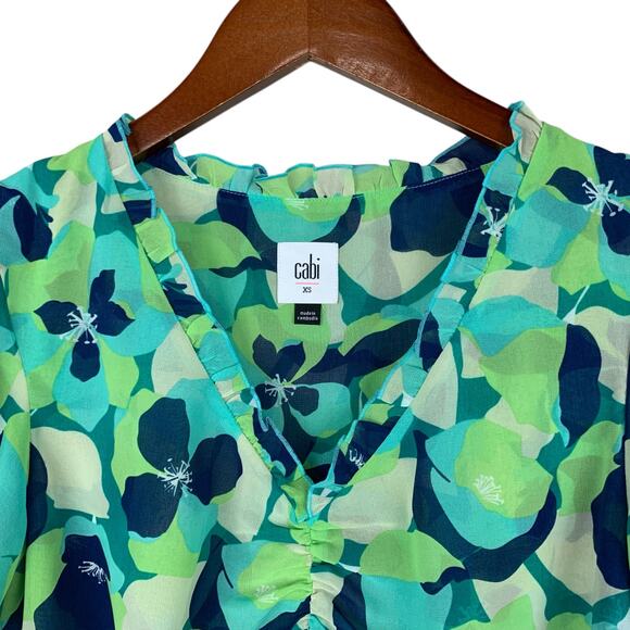 Cabi Trixie Top Blouse Green Blue Floral Short Puff Sleeves 6087 Women's XS - Picture 2 of 7